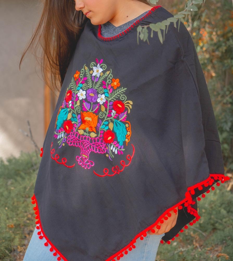 Capa De Dama Bordada Unitalla - Tradicion Mexicana