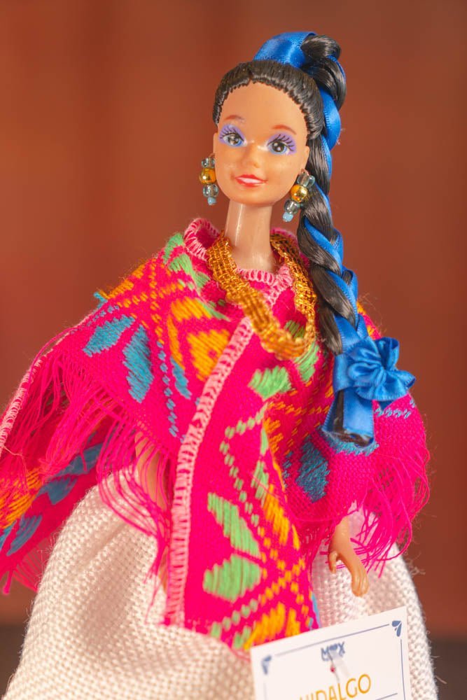 Hidalgo Mexican Doll - Tradicion Mexicana