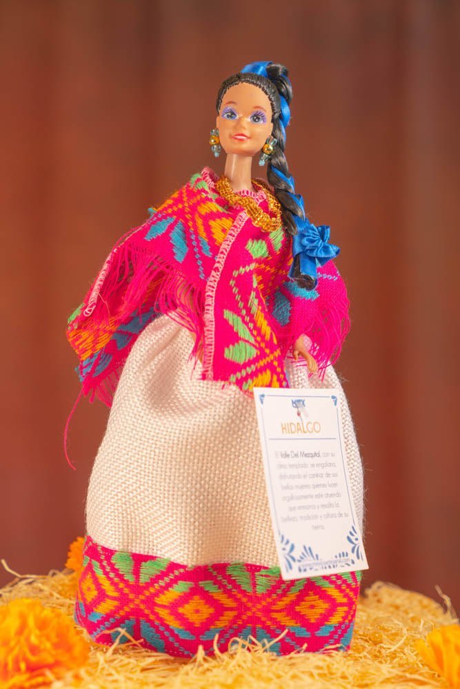 Hidalgo Mexican Doll - Tradicion Mexicana