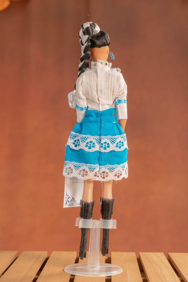 Nuevo Leon Mexican Doll - Tradicion Mexicana