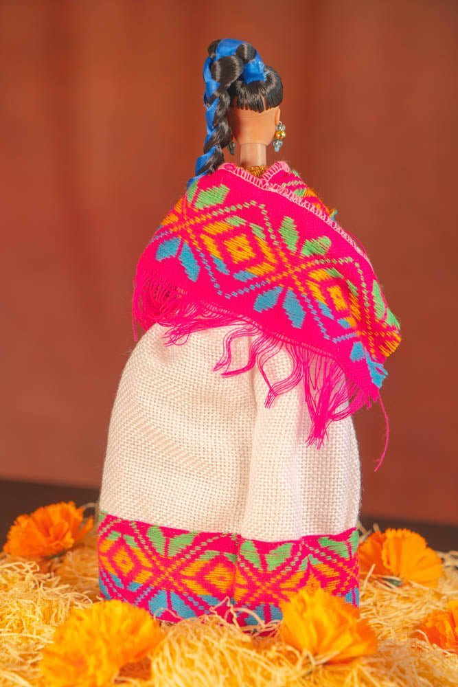 Hidalgo Mexican Doll - Tradicion Mexicana