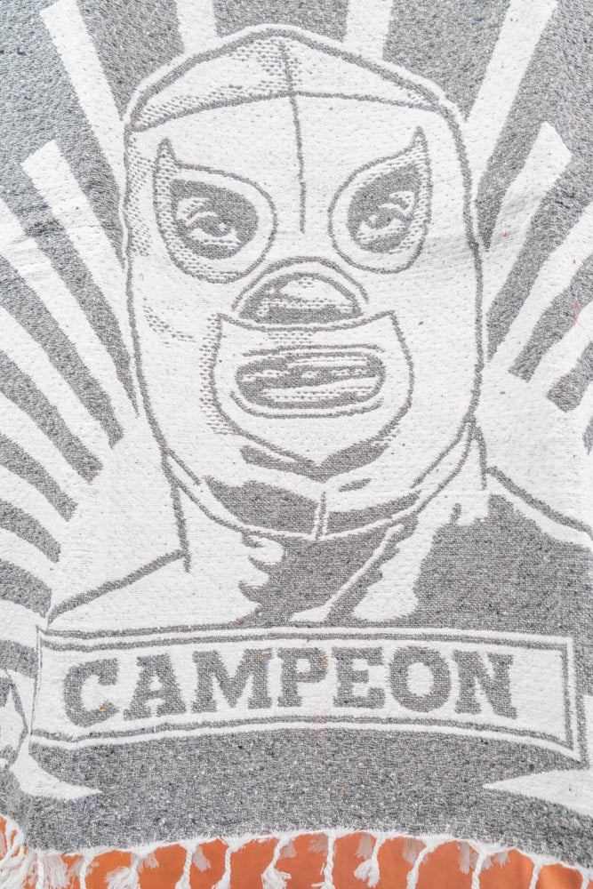 Luchador super warm poncho - Tradicion Mexicana