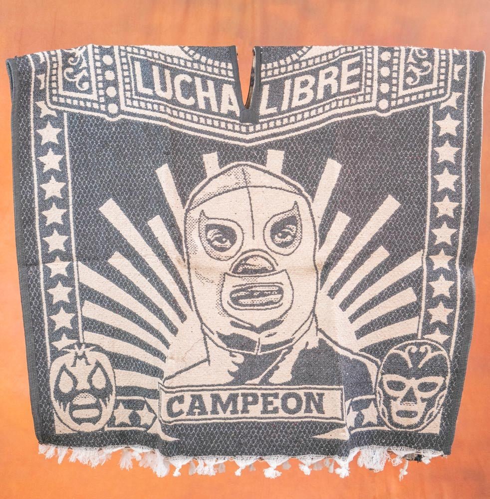 Luchador super warm poncho - Tradicion Mexicana