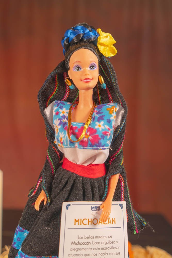 Michoacan Mexican Doll - Tradicion Mexicana