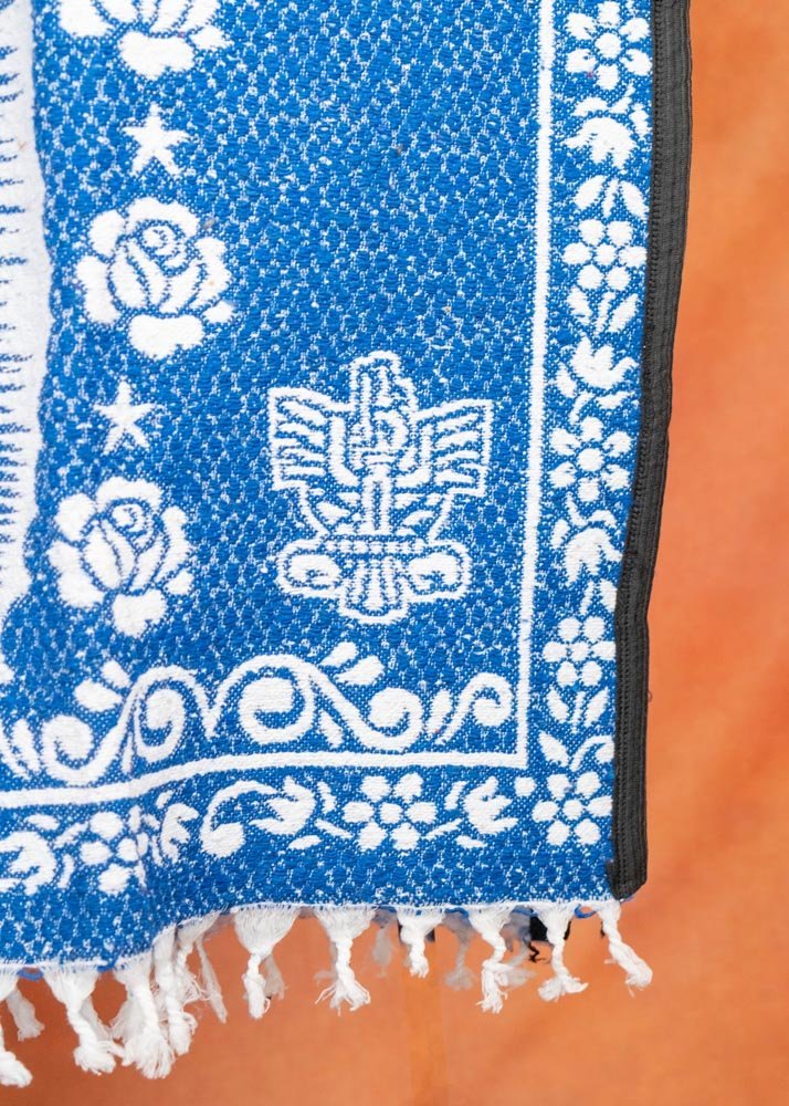 Virgen De Guadalupe super warm poncho - Tradicion Mexicana