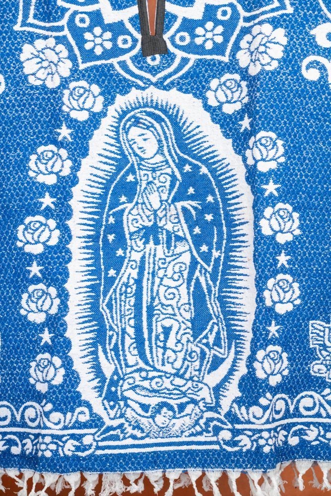 Virgen De Guadalupe super warm poncho - Tradicion Mexicana